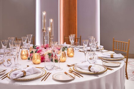The WB Abu Dhabi, Curio Collection by Hilton - Image 151