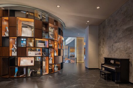 The WB Abu Dhabi, Curio Collection by Hilton - Image 79