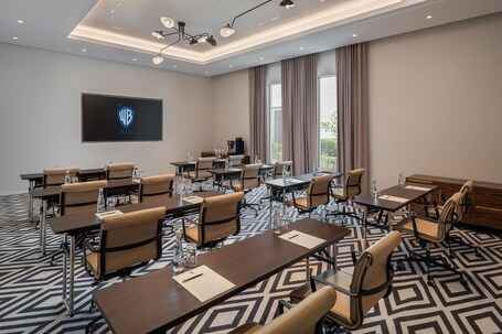 The WB Abu Dhabi, Curio Collection by Hilton - Image 62