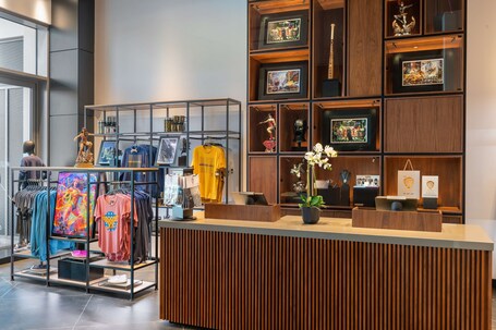 The WB Abu Dhabi, Curio Collection by Hilton - Image 11