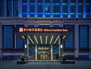 Exterior - Hilton Garden Inn Jinzhou Central Street (Jinzhou)