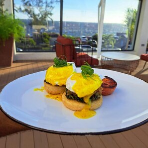 Daily full breakfast for a fee - ROK Hotel Kingston, Tapestry Collection by Hilton (Kingston)