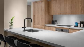 Suite, 1 Bedroom (Rok Suite) | Private kitchen