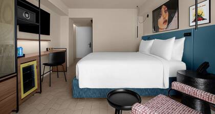 ROK Hotel Kingston, Tapestry Collection by Hilton