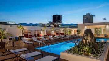 Outdoor pool, pool cabanas (surcharge), pool umbrellas