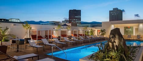 Outdoor pool, pool cabanas (surcharge), pool umbrellas