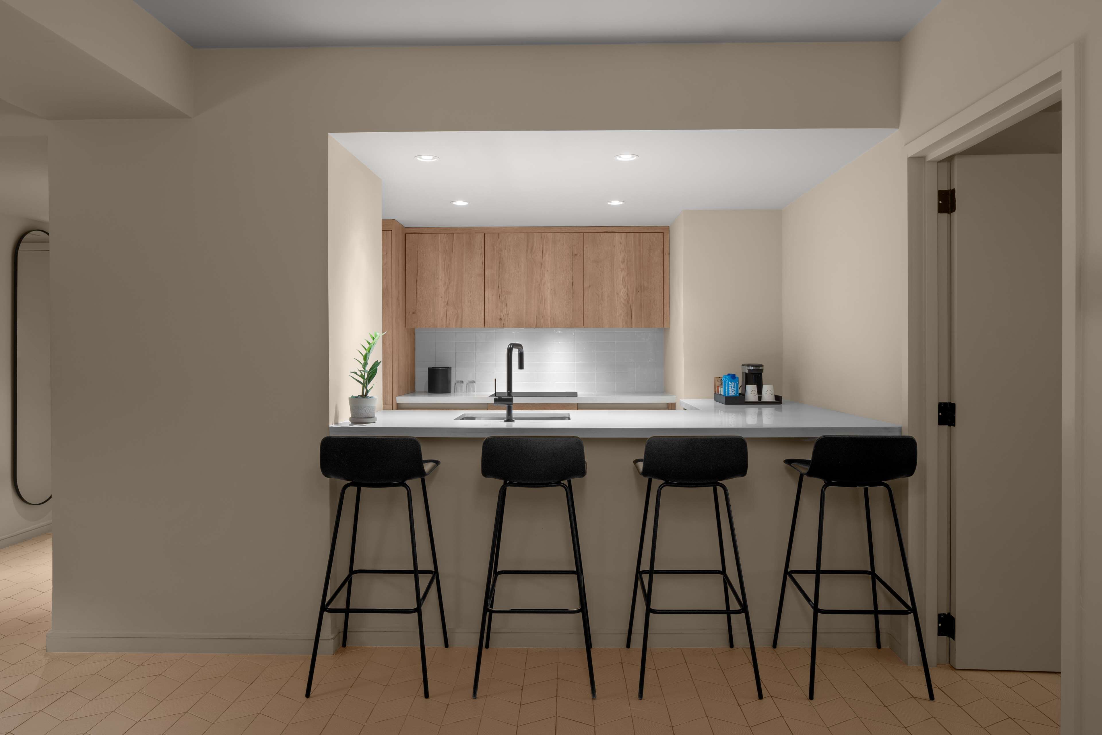 suite, 1 bedroom (rok suite) | private kitchen | mini-fridge, coffee/tea maker, reusable coffee/tea filters