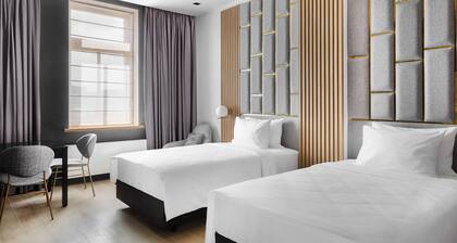 The Basilian Minsk, Curio Collection By Hilton
