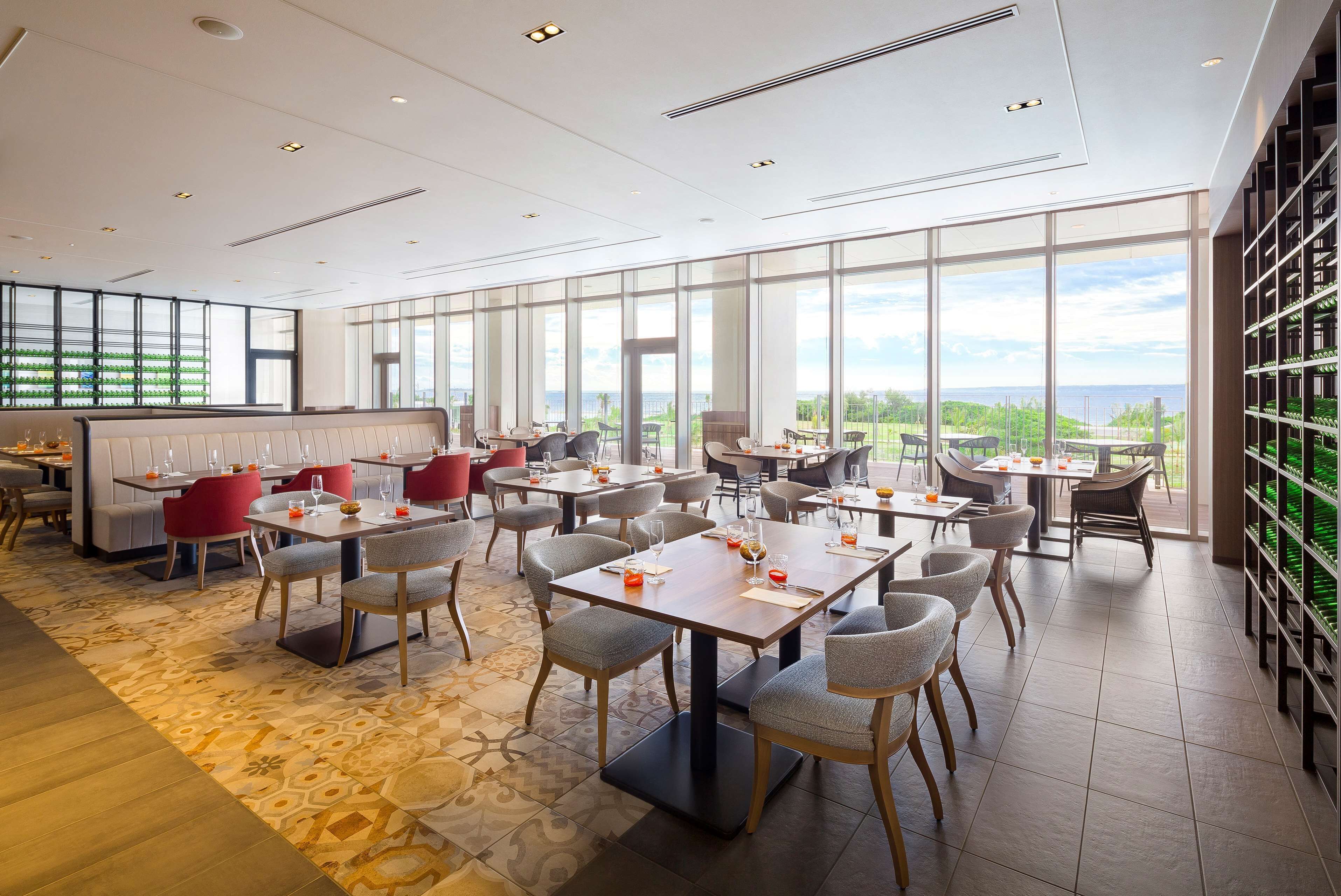 4 Restaurants; Frühstück, Mittagessen und Abendessen werden serviert