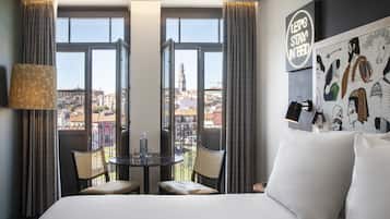 Literie de qualité supérieure, couette en duvet d'oie, minibar