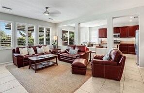 Flat-screen TV, fireplace, video games