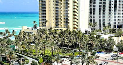 OCEANVIEW 3B2B CONDO BY THE BEACH