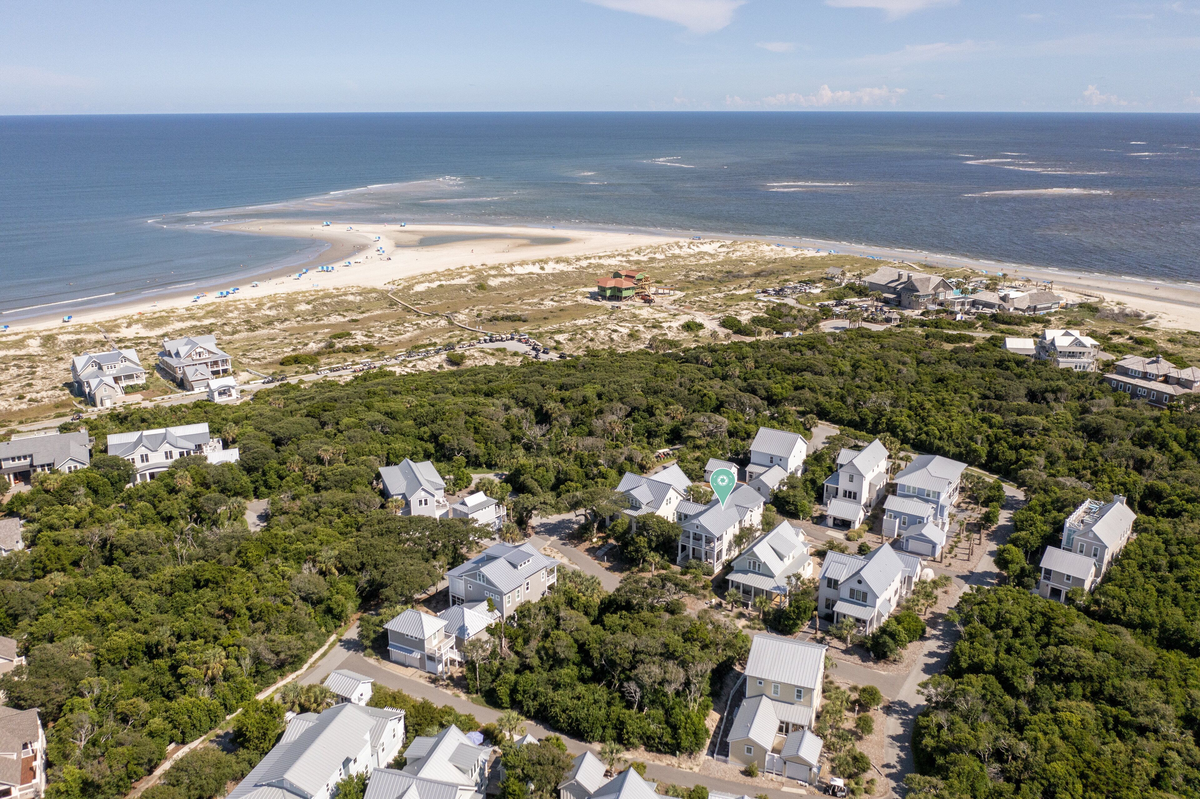 Nær stranden, solsenger og strandhåndklær