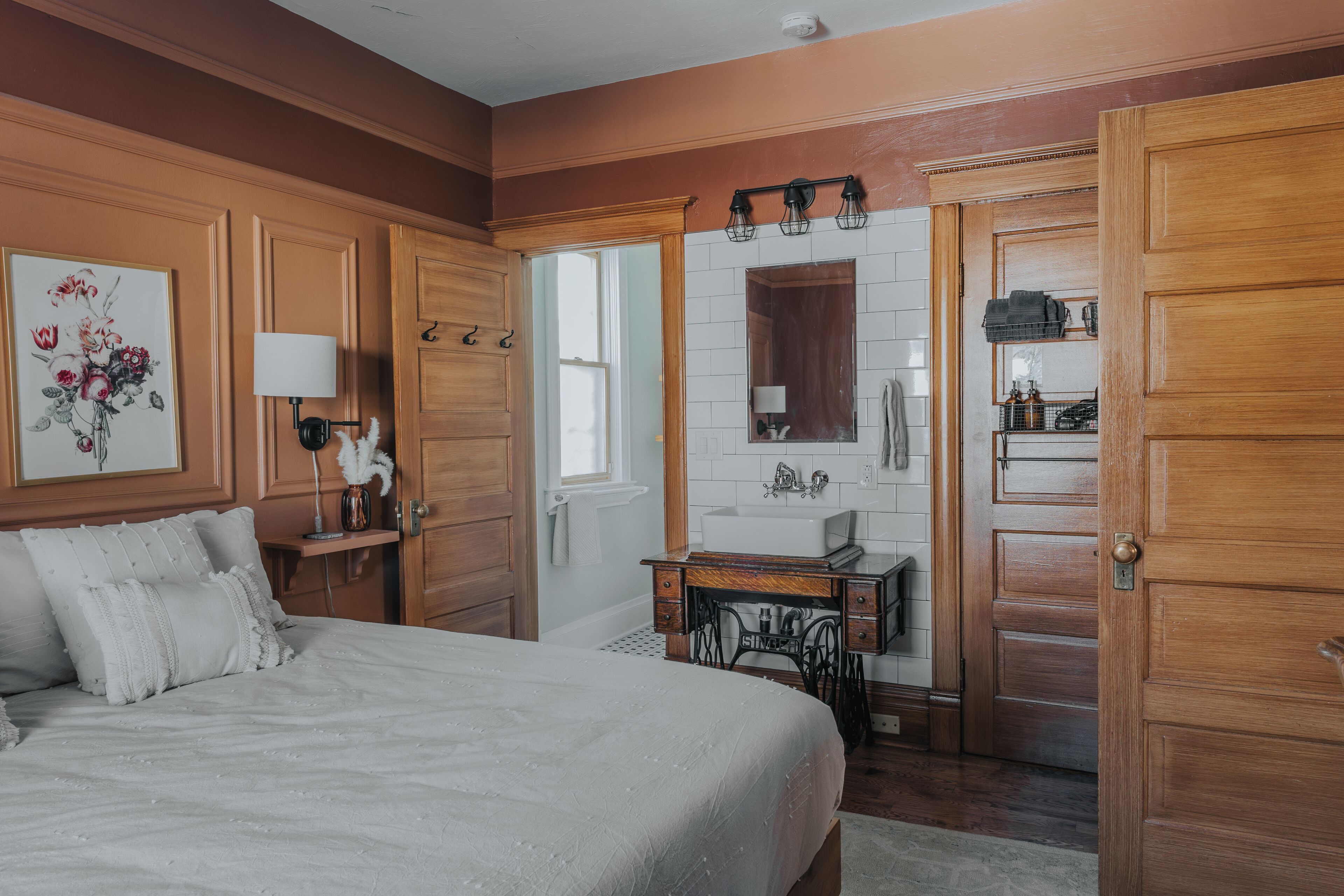 4 chambres, fer et planche à repasser, lit parapluie, Wi-Fi gratuit