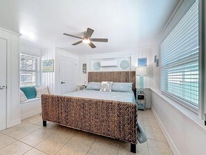 Room - Manasota Beachfront Cottage 2 (Englewood)