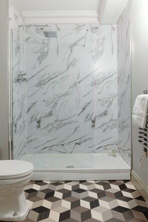 City Apartment, Private Bathroom | Bathroom - Historic two bed Apartment in the City Centre (Bristol)