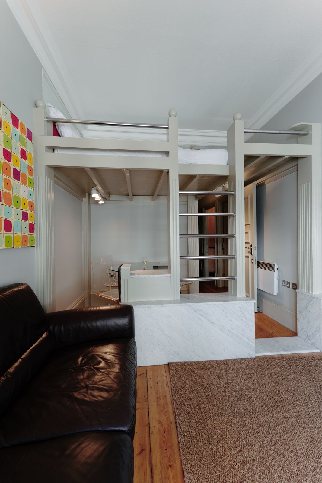 City Apartment, Private Bathroom | Lounge