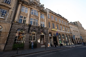 City Apartment, Private Bathroom | Exterior - Historic two bed Apartment in the City Centre (Bristol)