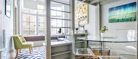 Leilighet – city, privat bad | Lounge