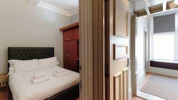 City Apartment, Private Bathroom | 2 bedrooms