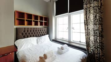 City Apartment, Private Bathroom