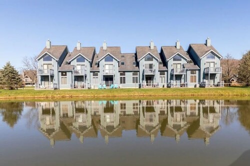 ⛰️☀️ SKIING, HIKING, VILLAGE OF ELLICOTTVILLE MOUNTAIN ESCAPE