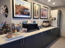 Desayuno continental incluido todos los días 