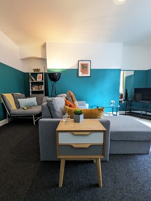 Appartement Classique, salle de bains privée | Bar lounge