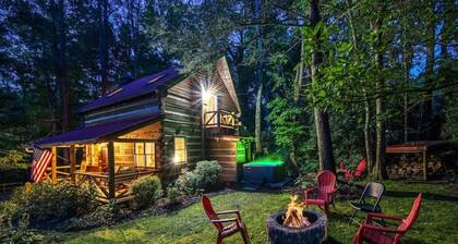 Twin Creeks Refuge, a log cabin, Pet friendly