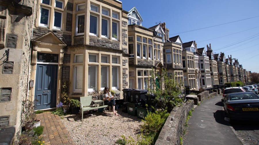 Bright & Beautiful Studio Flat in Bristol