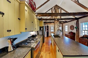 Fridge, microwave, oven, stovetop - Joy Cottage Lighthouse & Harborview, an Ultimate ME Vacation Home (Prospect Harbor)