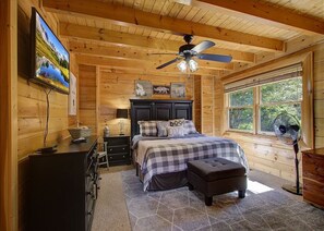 House, Multiple Beds (Incredible Vibes & Views  #204) | 2 bedrooms, bed sheets - Incredible Vibes & Views #204 (Sevierville)