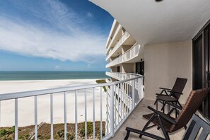 Property grounds - 2/2 Condo with Marco Island Beach view and sunsets (Marco Island)