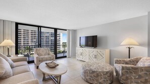Unclassified image, 4 of 27, button - 2 bedroom, 2 bath condo Beachfront Condo (Marco Island)