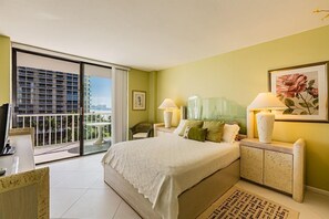 Unclassified image, 4 of 18, button