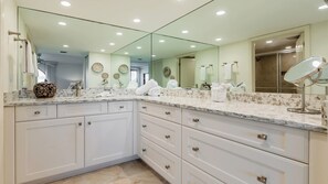 Photo non classée, 4 sur 18, bouton