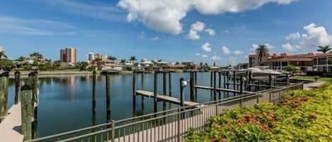 Marina/club náutico