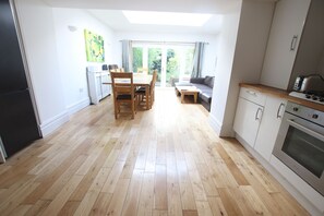 House, Private Bathroom | Interior - The Big Bristol House (Bristol)