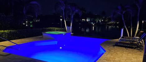 Piscine extérieure, piscine chauffée