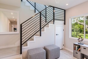 Interior - 4/4 Home, steps from Tiger Tail Beach entrance (Marco Island)