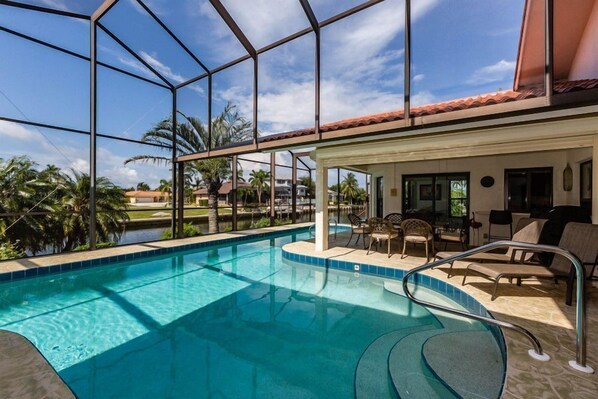 Outdoor pool, a heated pool