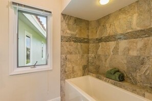 Towels - 4/4.5 Home with  direct access to the Gulf (Marco Island)