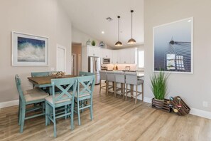 Dining - Beautiful 3BDR Home located in the heart of Marco. (Marco Island)