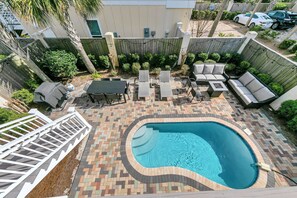 Piscine extérieure, piscine chauffée