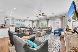 Smart TV, DVD player