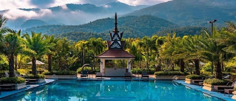 Seasonal outdoor pool