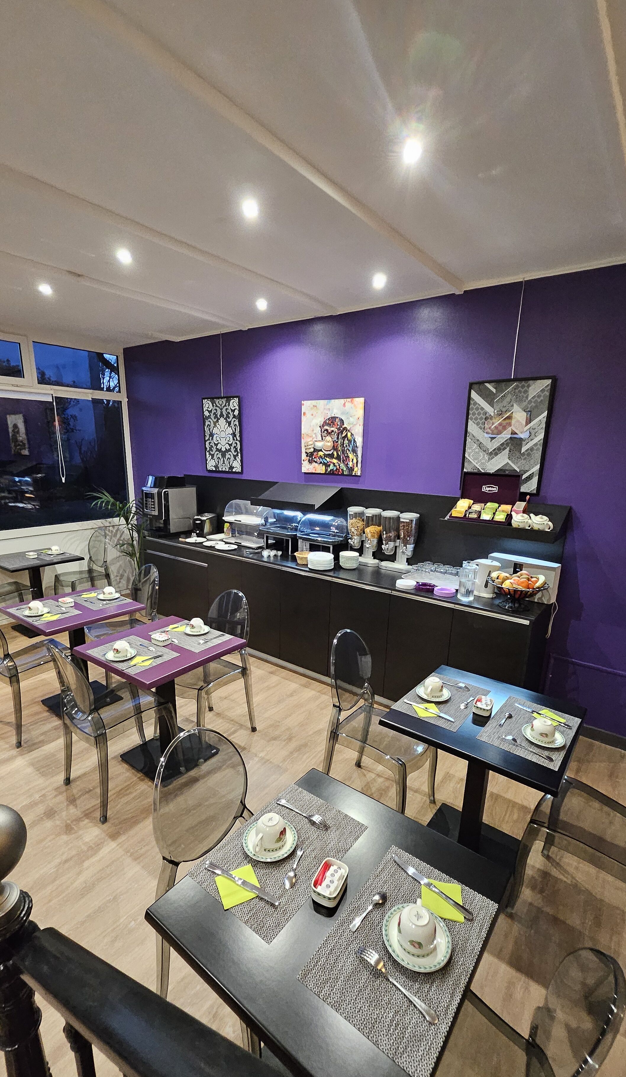 daily buffet breakfast (eur 16 per person)