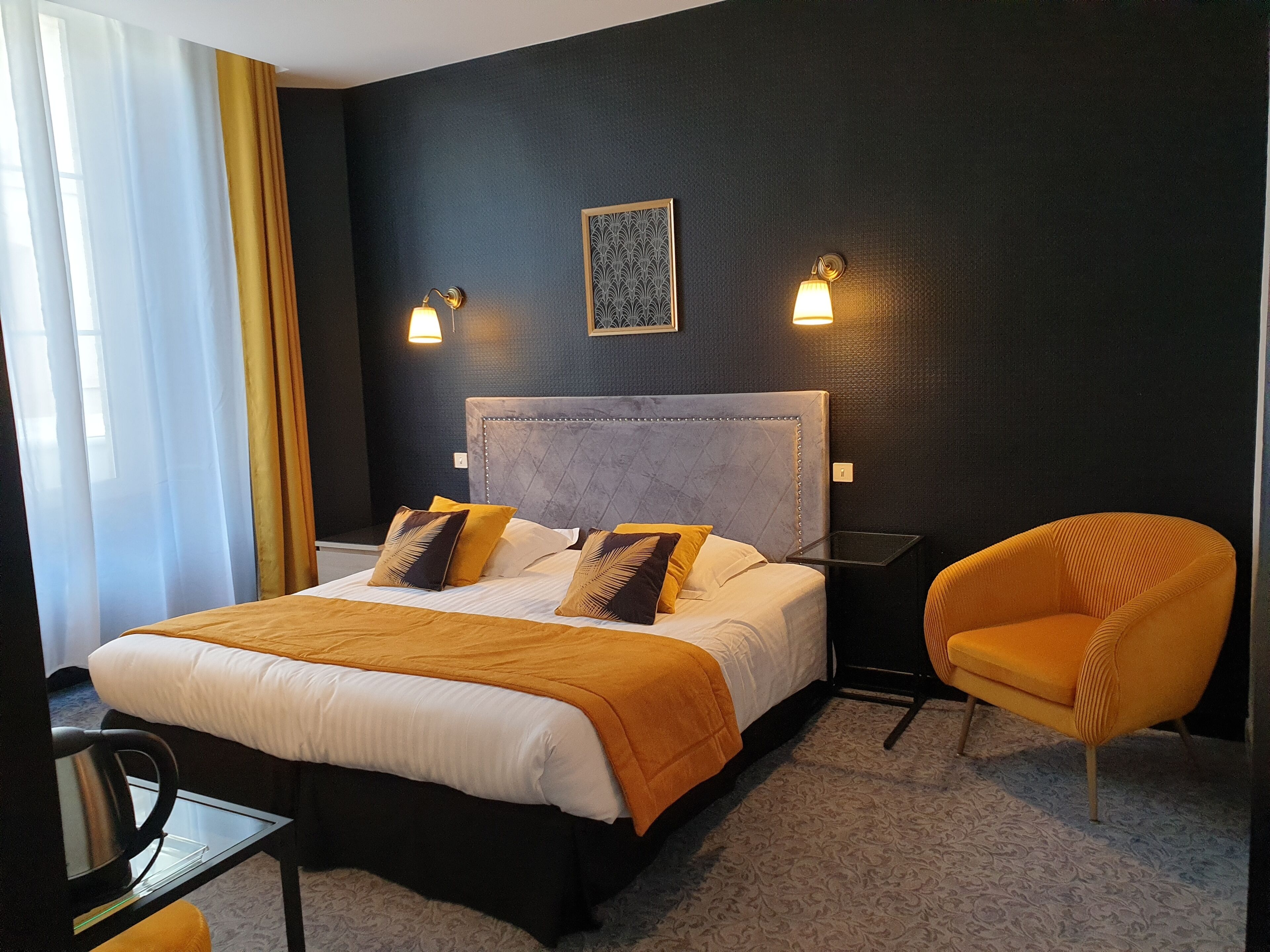 in-room safe, individually decorated, individually furnished, desk