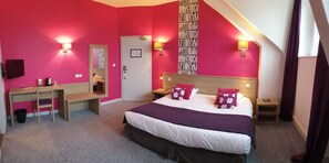 Caja de seguridad en la habitación y decoración personalizada 