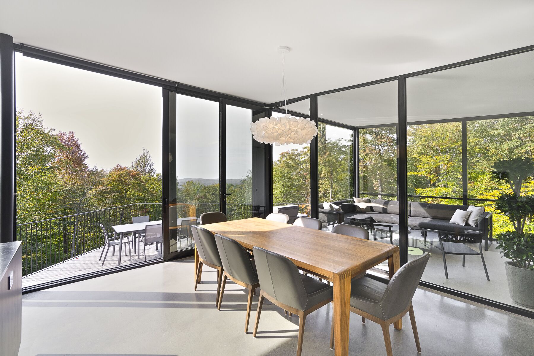 Sutton Hideaway: Luxurious Mountain Retreat - Sutton